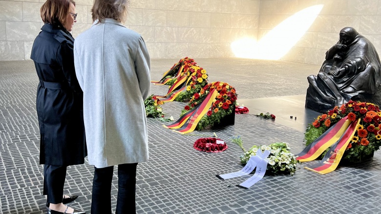 Kranzniederlegung Neue Wache