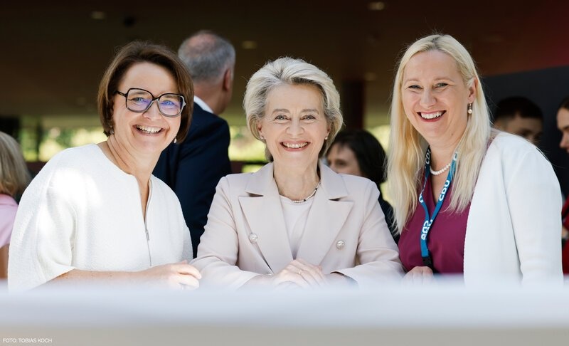Annette Widmann-MAuz, Ursula von der Leyen, Diana Stolz